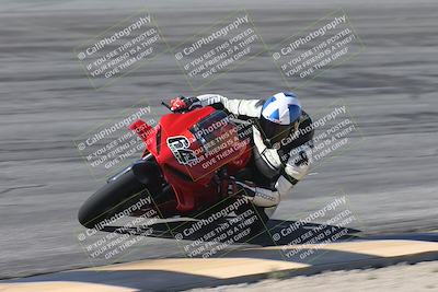 media/Oct-13-2025-Moto Forza (Mon) [[a66d839500]]/2-A Group/Session 2 (Bowl)/